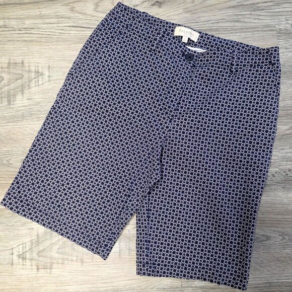 Talbots Geometric Print Bermuda Length Shorts Size 6 - Picture 1 of 5